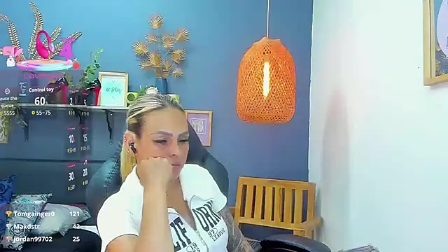 yessila_parker élő XXX-chatje