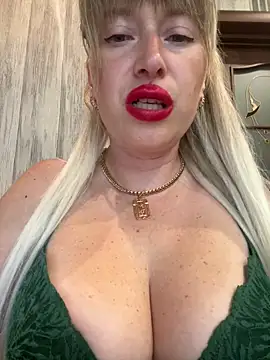 Kittenforyou live XXX chat