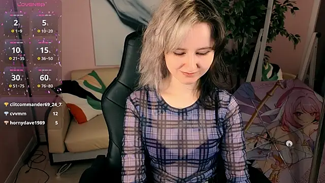 LinaVeritas' Live XXX Chat