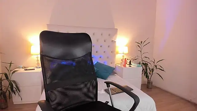 Tiffanny_Gomez 现场XXX聊天