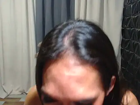 Queen_Haliyah 라이브 XXX 채팅