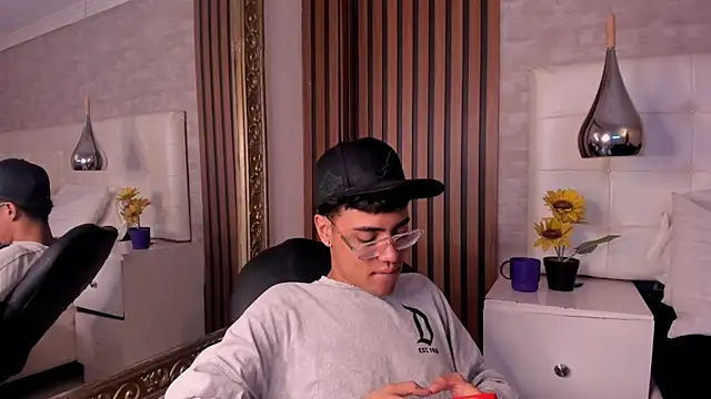 DannTaylor Live XXX Chat