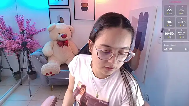 Chat XXX Live Shady_bug
