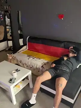 Mohdollmen Adlı Modelin Canlı XXX Sohbeti