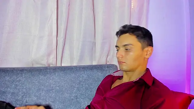 Chat XXX ao vivo de andrewevans46