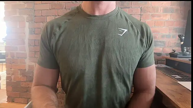 gymshrk's Live XXX Chat