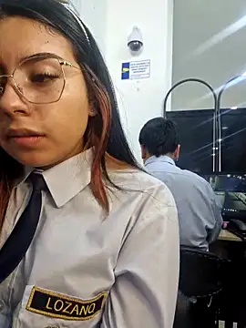 Angela__05 élő XXX-chatje