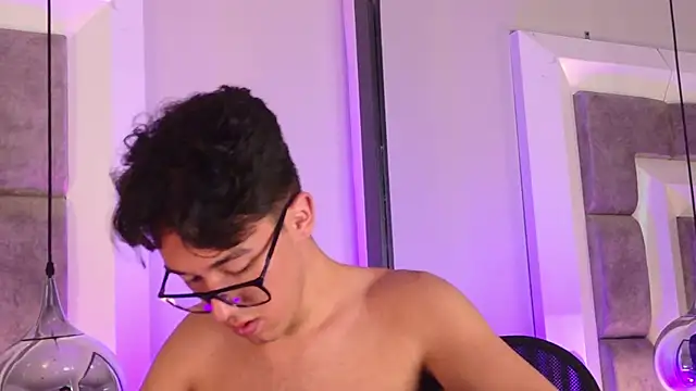 Chat XXX en directo de AustinReeds_