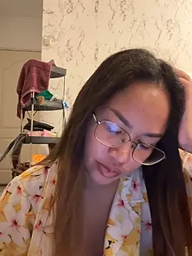 Ponthip Chat XXX in diretta