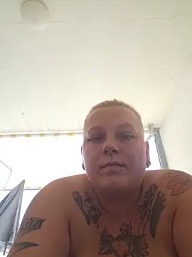 Chatroom XXX en direct de Lady_Peggi
