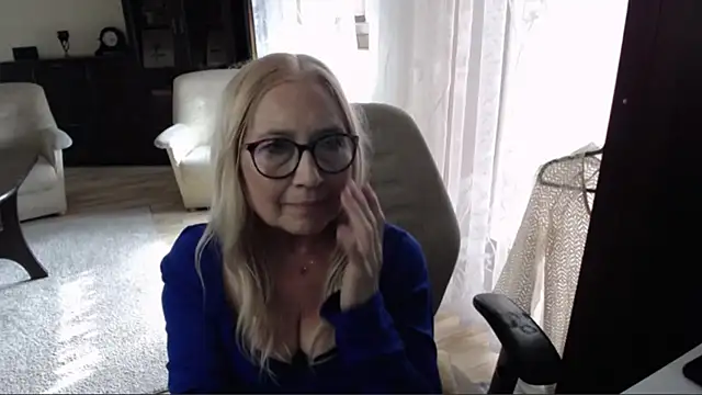 Онлайн чат XXX sofia_xkiss