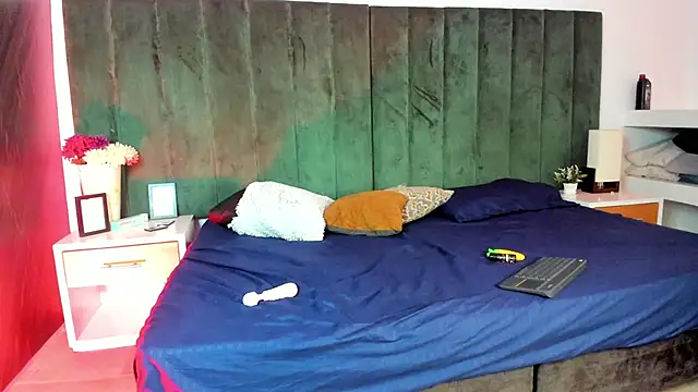 Alana_Petite_'s Live XXX Chat