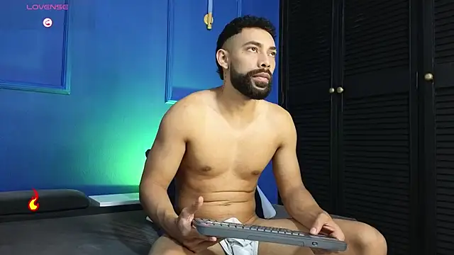 Chat +18 de Blade_millerr ao vivo
