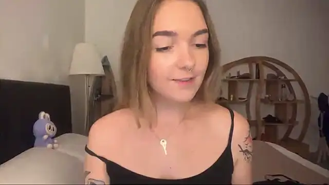 RoxyWet's Live XXX Chat