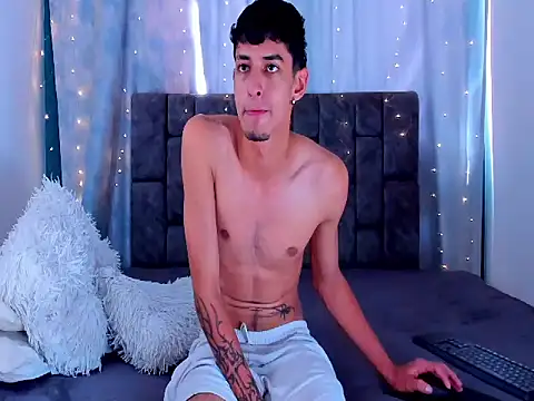 LyanLazarBBCのライブXXXチャット