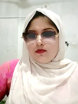 Nusrat-N's Live XXX Chat