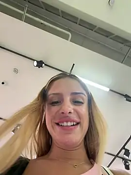 SophieVJ Live XXX-chat