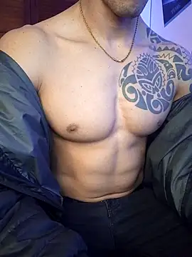 Joylopez_fitのライブXXXチャット
