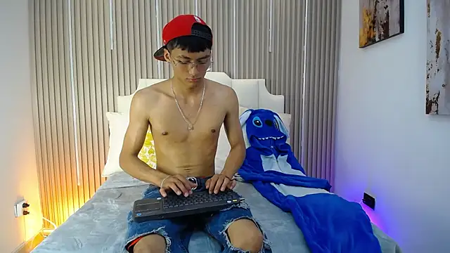 AdrianStark_n Live XXX chat