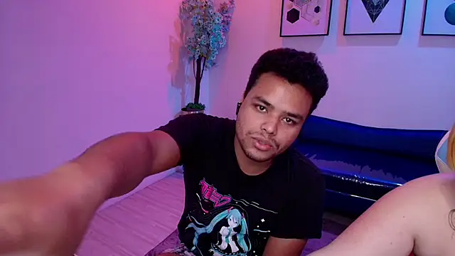 Chat +18 de TarlyWho ao vivo