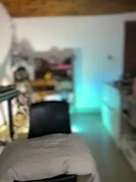 NikkiNix Adlı Modelin Canlı XXX Sohbeti