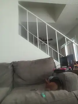 yourMasterisBored live XXX chat