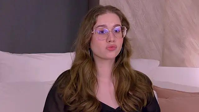 EllieHayes élő XXX-chatje