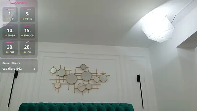 IrisLayne élő XXX-chatje