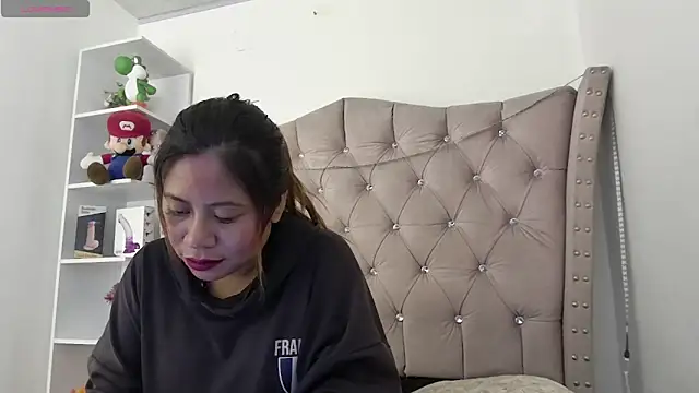 Madi_cutee's Live XXX Chat