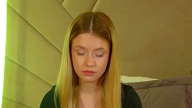 MilanaBalmain élő XXX-chatje