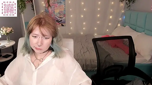Elira_Vane élő XXX-chatje