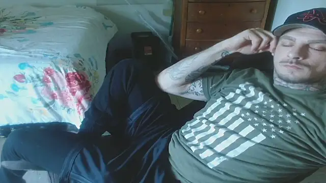 DADDY_KANE8--- Chat XXX in diretta
