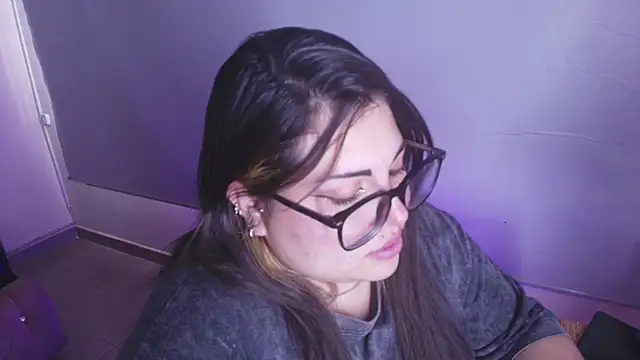 Chat XXX en directo de Dreamboo__