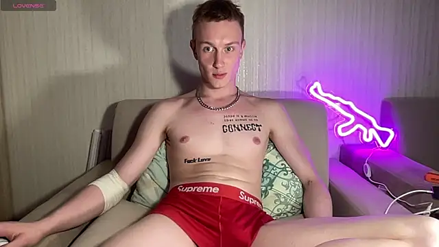 Travis_Gracile live XXX chat