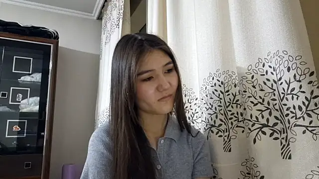 LimpedFlybyn Live XXX chat
