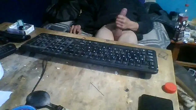 malekon76 Show in webcam
