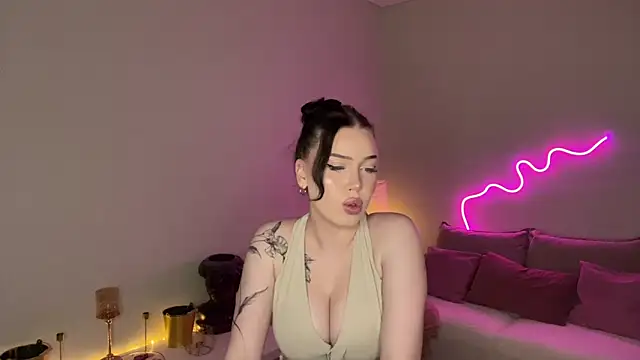 צ'אט XXX בשידור חי של mistress_of_hearts