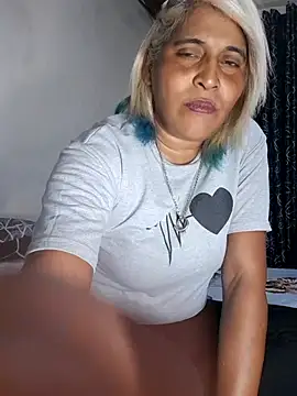 Goodgirlsue_77's Live XXX Chat