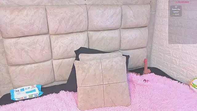 AlexandraNoxx élő XXX-chatje