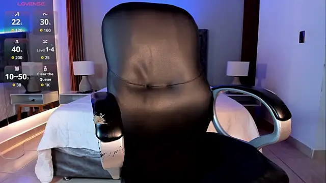 Chat +18 de arianarousee ao vivo