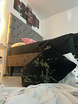 צ'אט XXX בשידור חי של Pamela23x