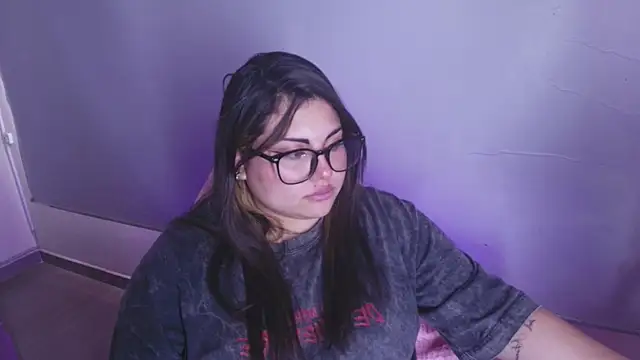XXX chat uživo modela Dreamboo__