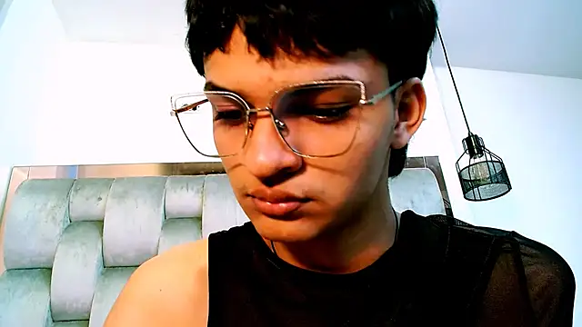 Онлайн чат XXX SahirCharm
