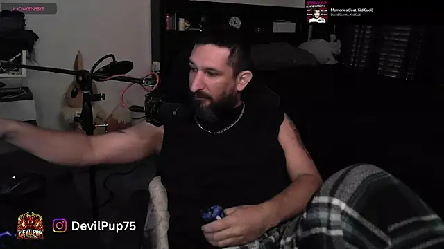 Chat XXX en directo de DevilPup75_