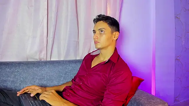 andrewevans46 Live XXX-chat