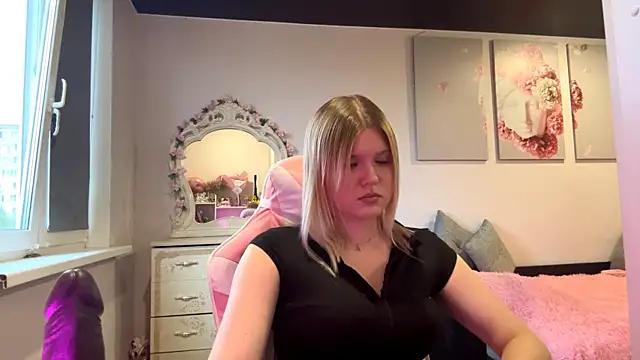 SweettAnny élő XXX-chatje