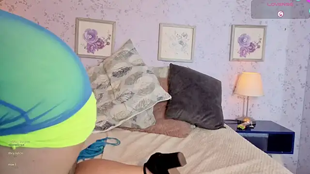 Isabella_cherry69 élő XXX-chatje