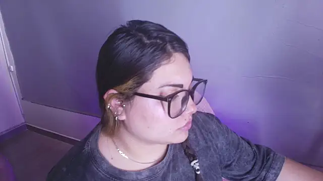 Dreamboo__ লাইভ XXX চ্যাট