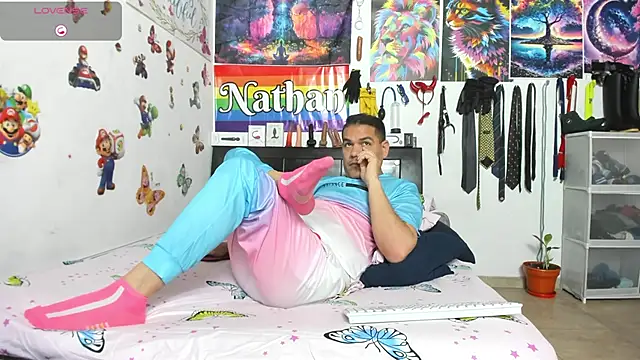 nathannathaniel élő XXX-chatje