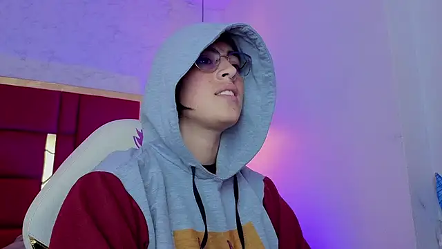 moon_winy élő XXX-chatje